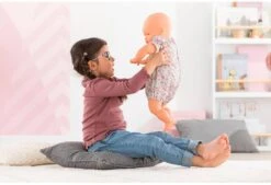 POUPON BEBE CHERI JARDIN EN FLEURS- COROLLE MON GRAND POUPON -Corolle Charme Promos Boutique 5d8e86012c521a46ac8c78a477f579422463910f 41012045 05